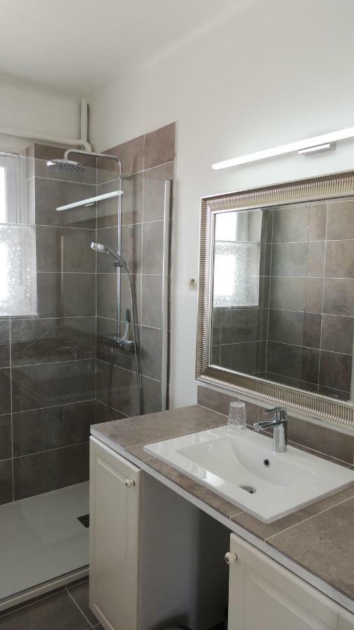 Appartement Avec Vue Panoramique Vichy Exteriör bild